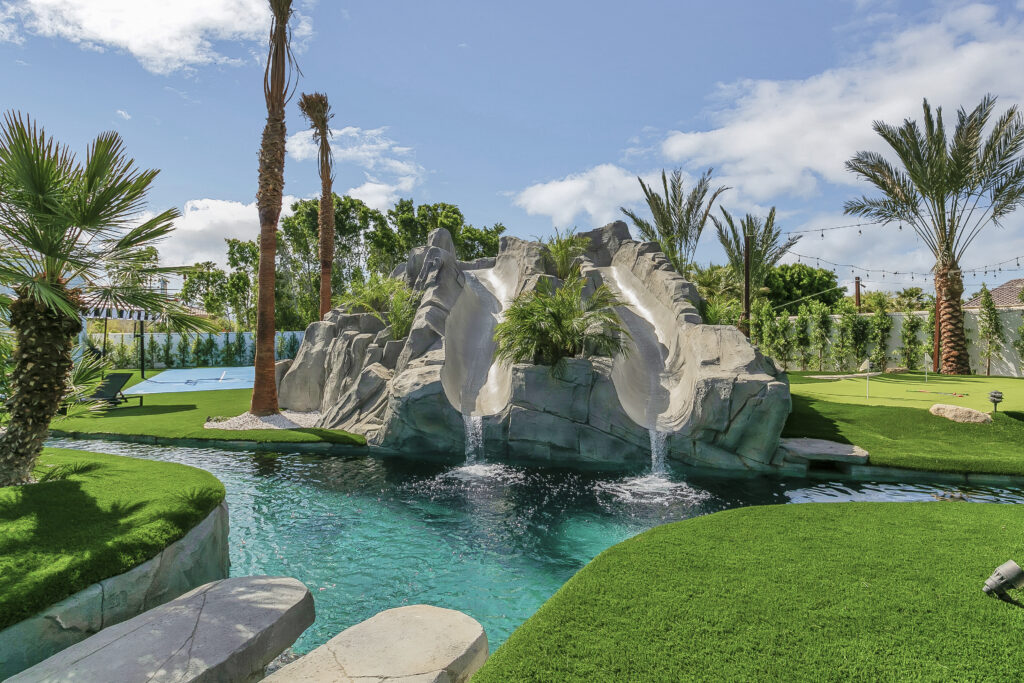3 81 84 LAZY RIVER FULL